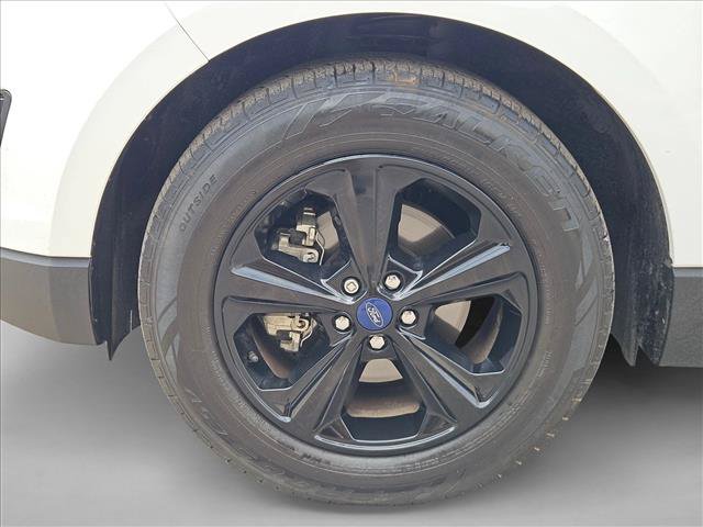 Used 2015 Ford Edge SE FWD image 26