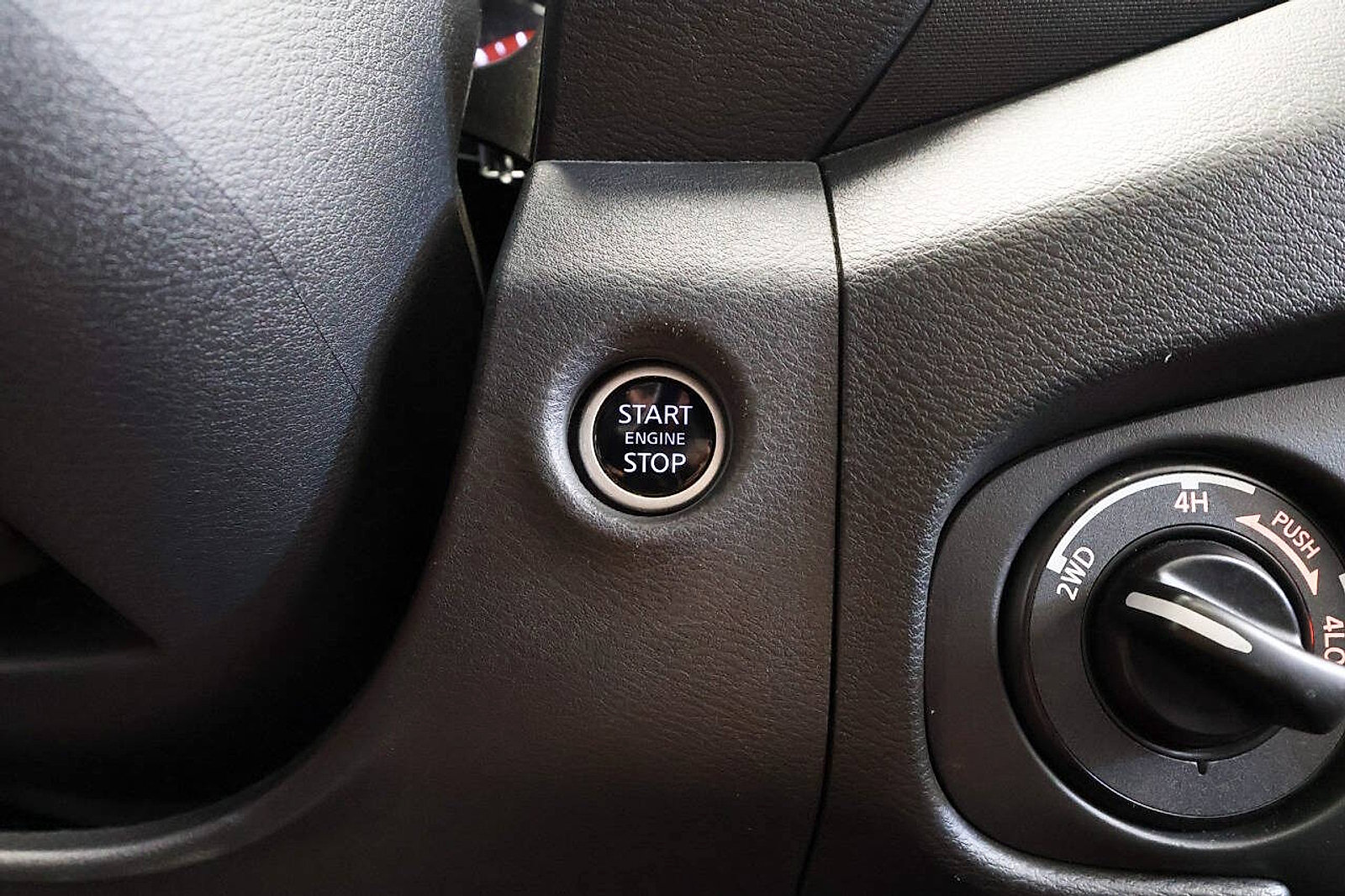 Used 2023 Nissan Frontier PRO-4X w/ Pro-4X Premium Package AWD/4WD image 28