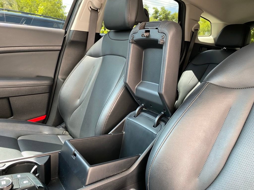 Used 2025 Kia Sportage EX FWD image 28