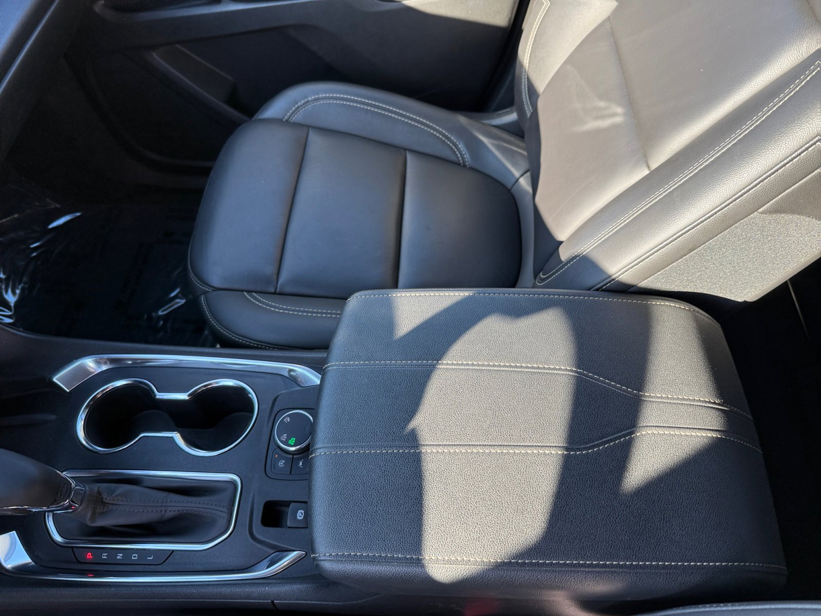 Used 2023 Chevrolet Traverse LT image 14