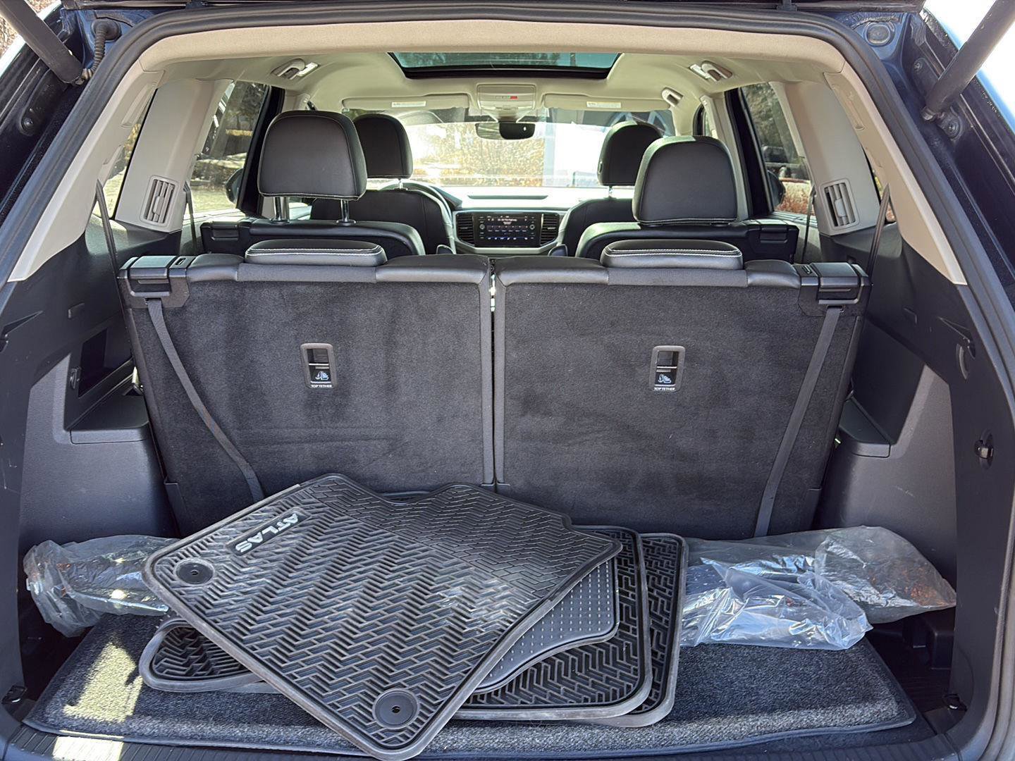 Used 2021 Volkswagen Atlas SEL Premium image 8