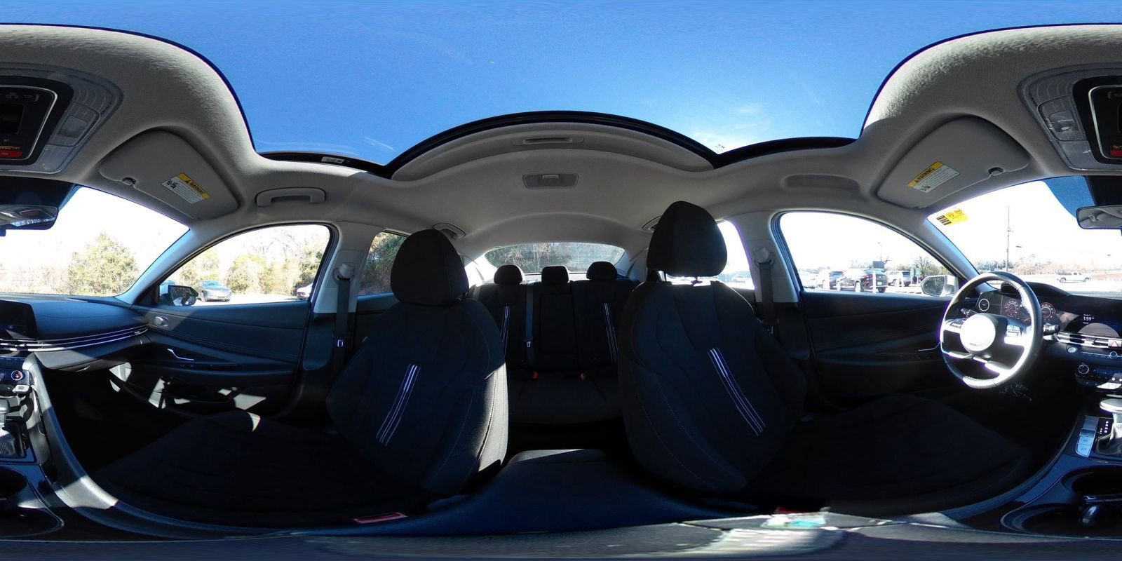 Used 2025 Hyundai Elantra SEL image 39