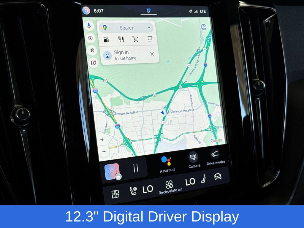 Certified 2025 Volvo XC60 B5 Core image 18