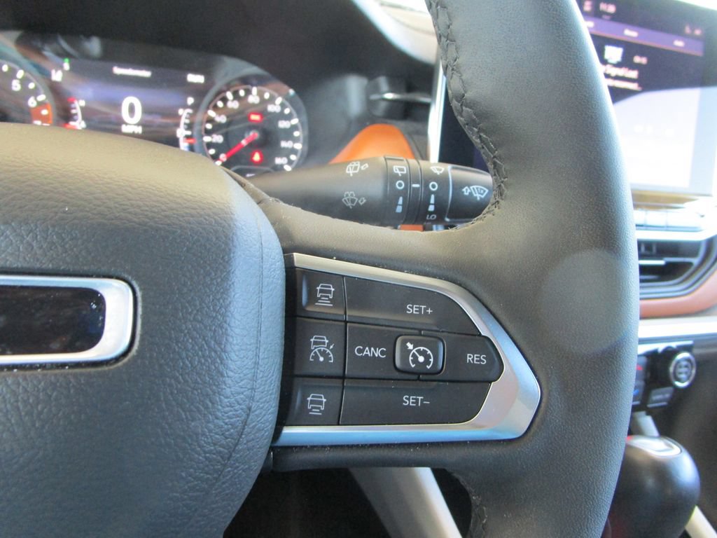 Used 2023 Jeep Compass Limited AWD/4WD image 33