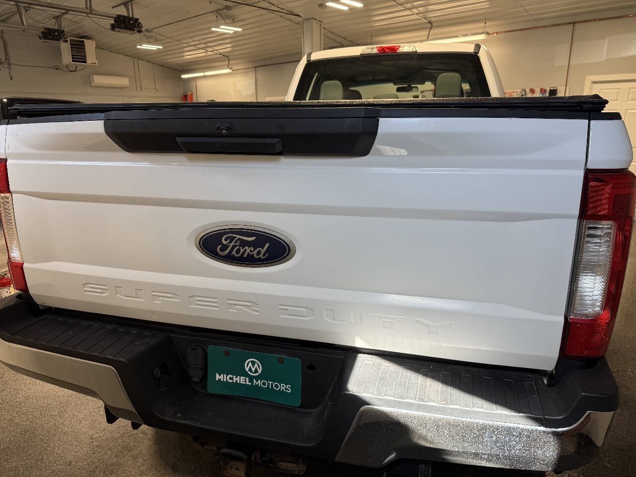 Used 2018 Ford F250 XL w/ Power Equipment Group AWD/4WD image 6