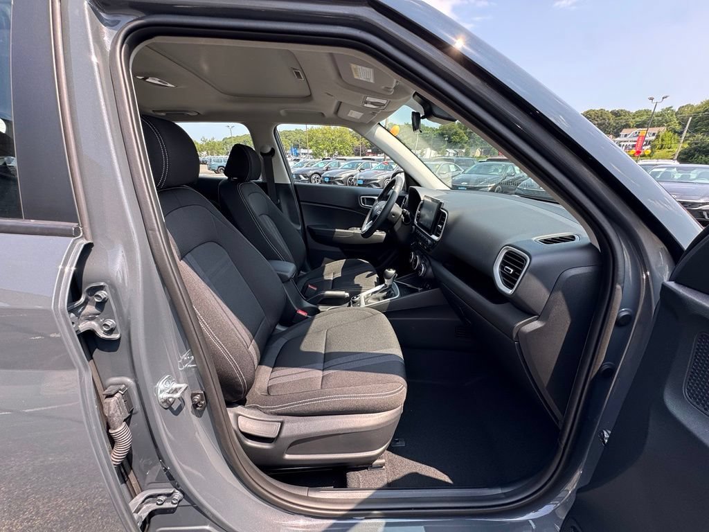 Certified 2026 Hyundai Venue SEL FWD image 24
