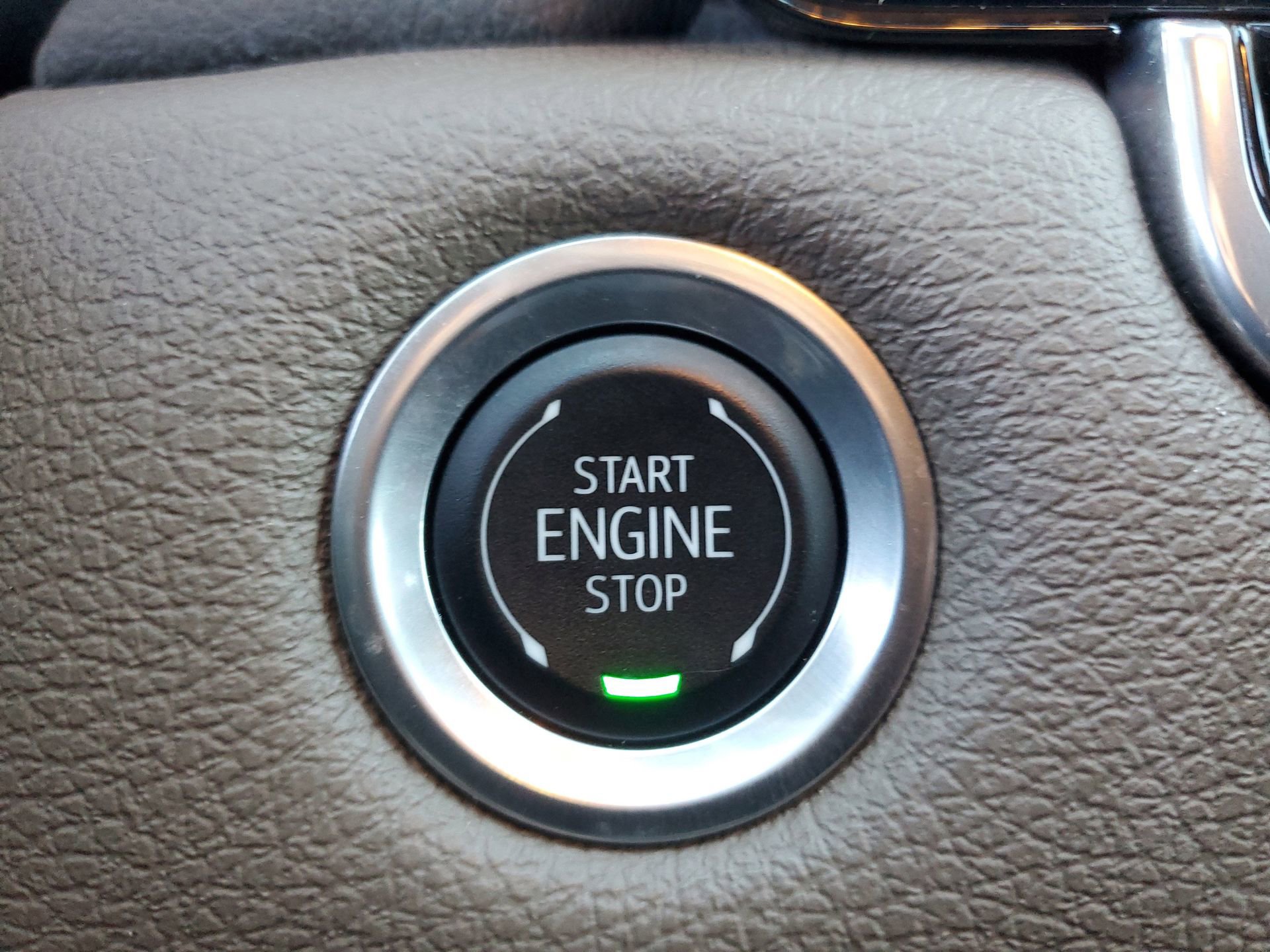 Used 2024 GMC Canyon Denali w/ LPO, Denali Black Edition image 36