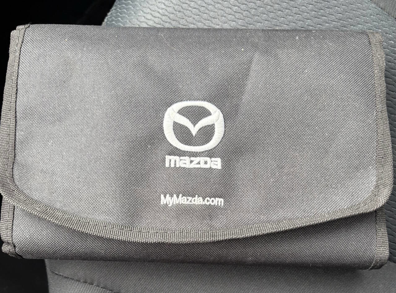 Used 2014 MAZDA MAZDA5 Sport image 13