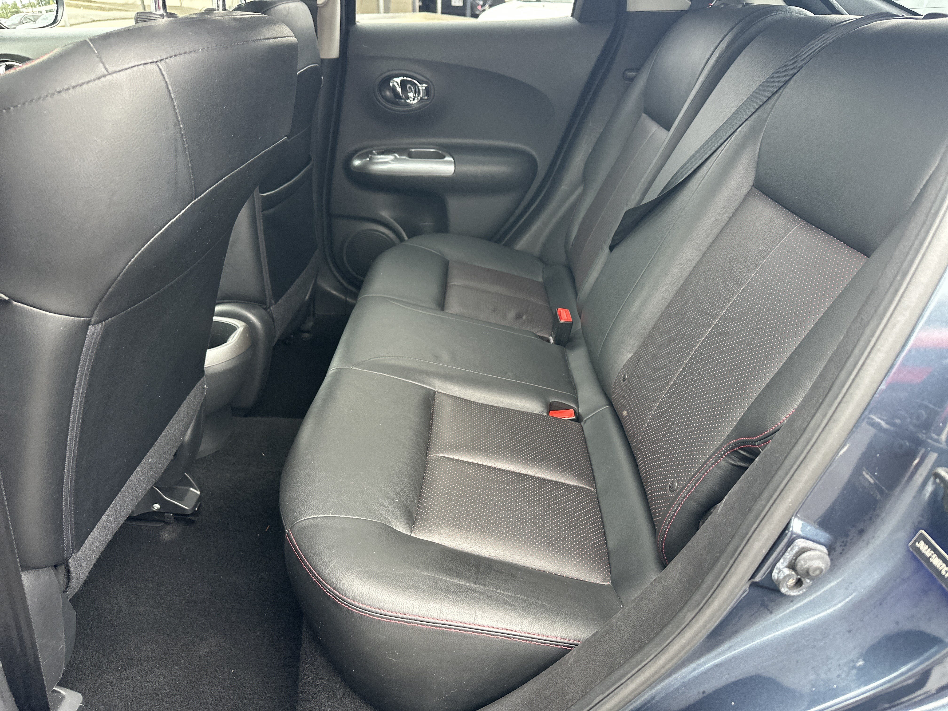 Used 2012 Nissan Juke SL FWD image 24