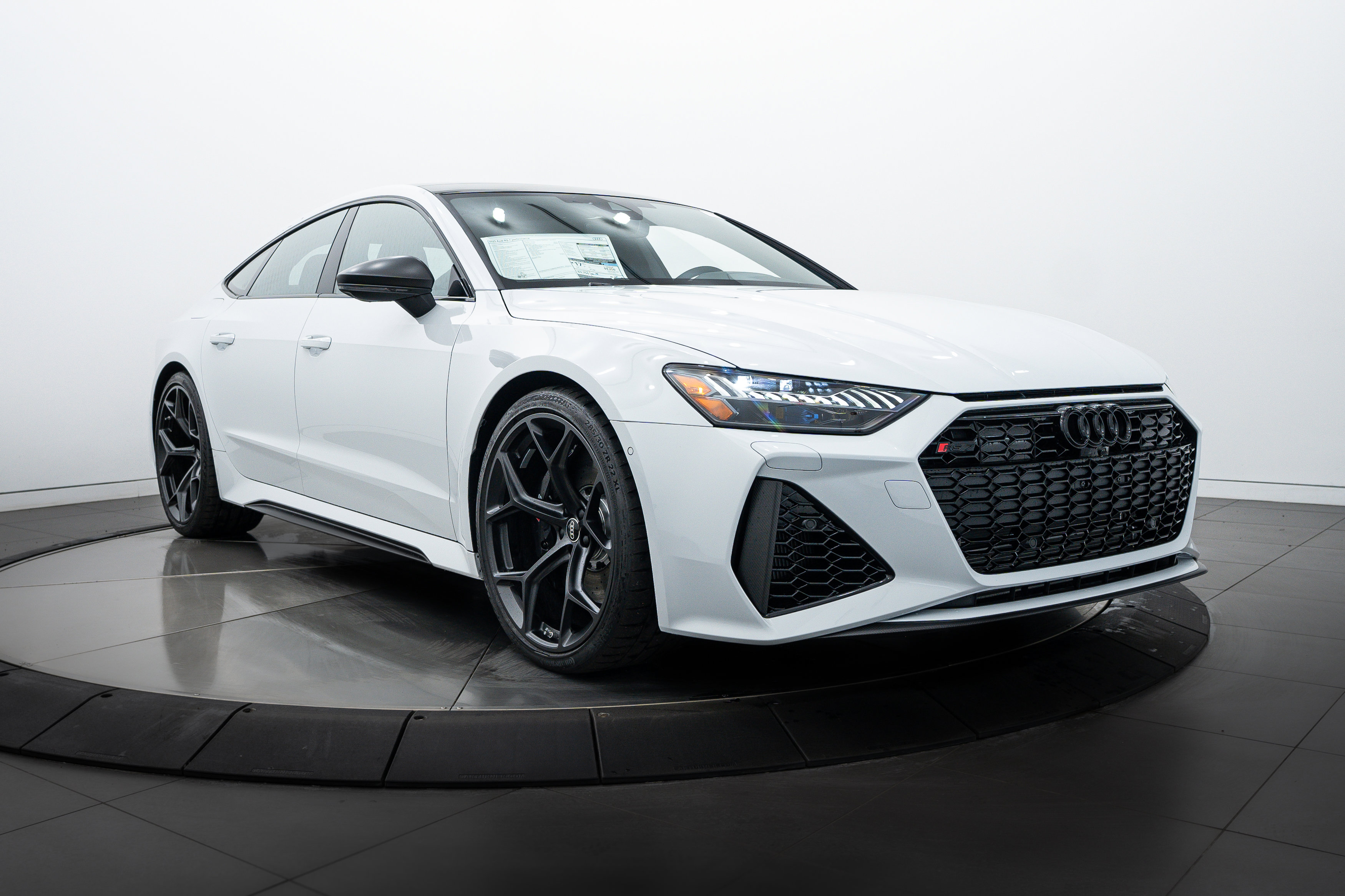 New 2025 Audi RS 7 Performance image 2