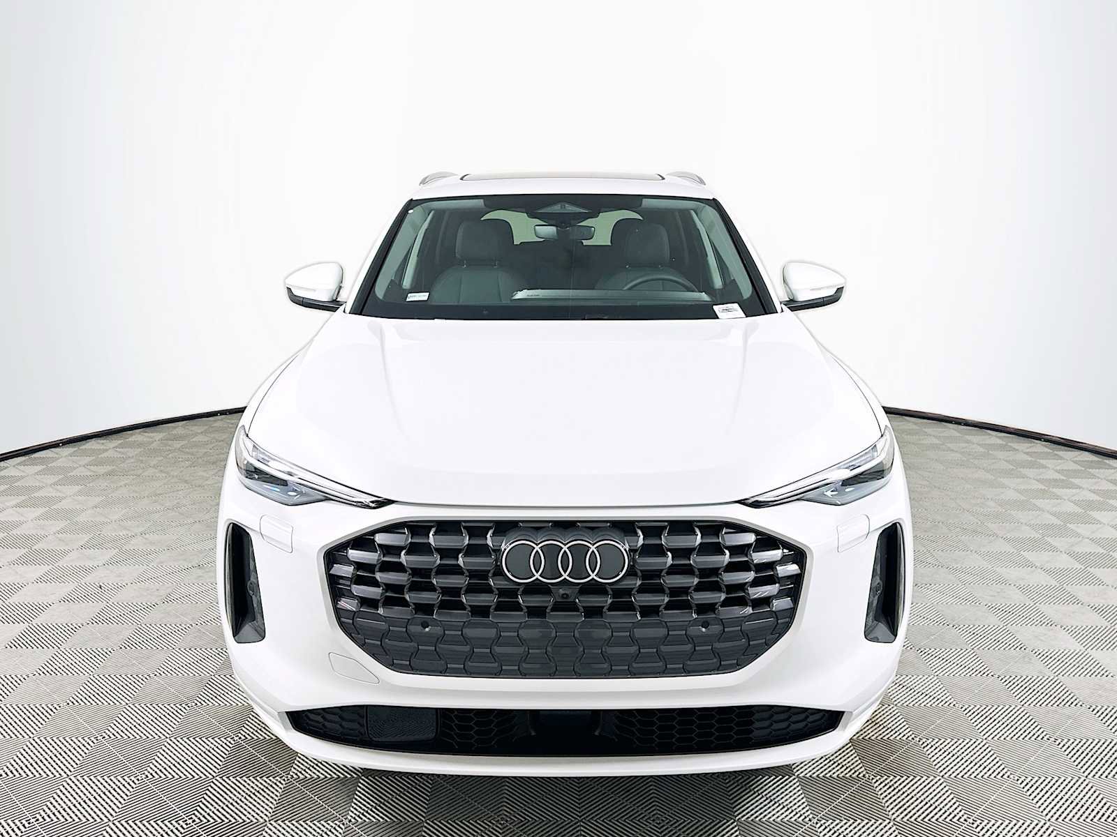 New 2025 Audi Q5 Premium Plus image 2