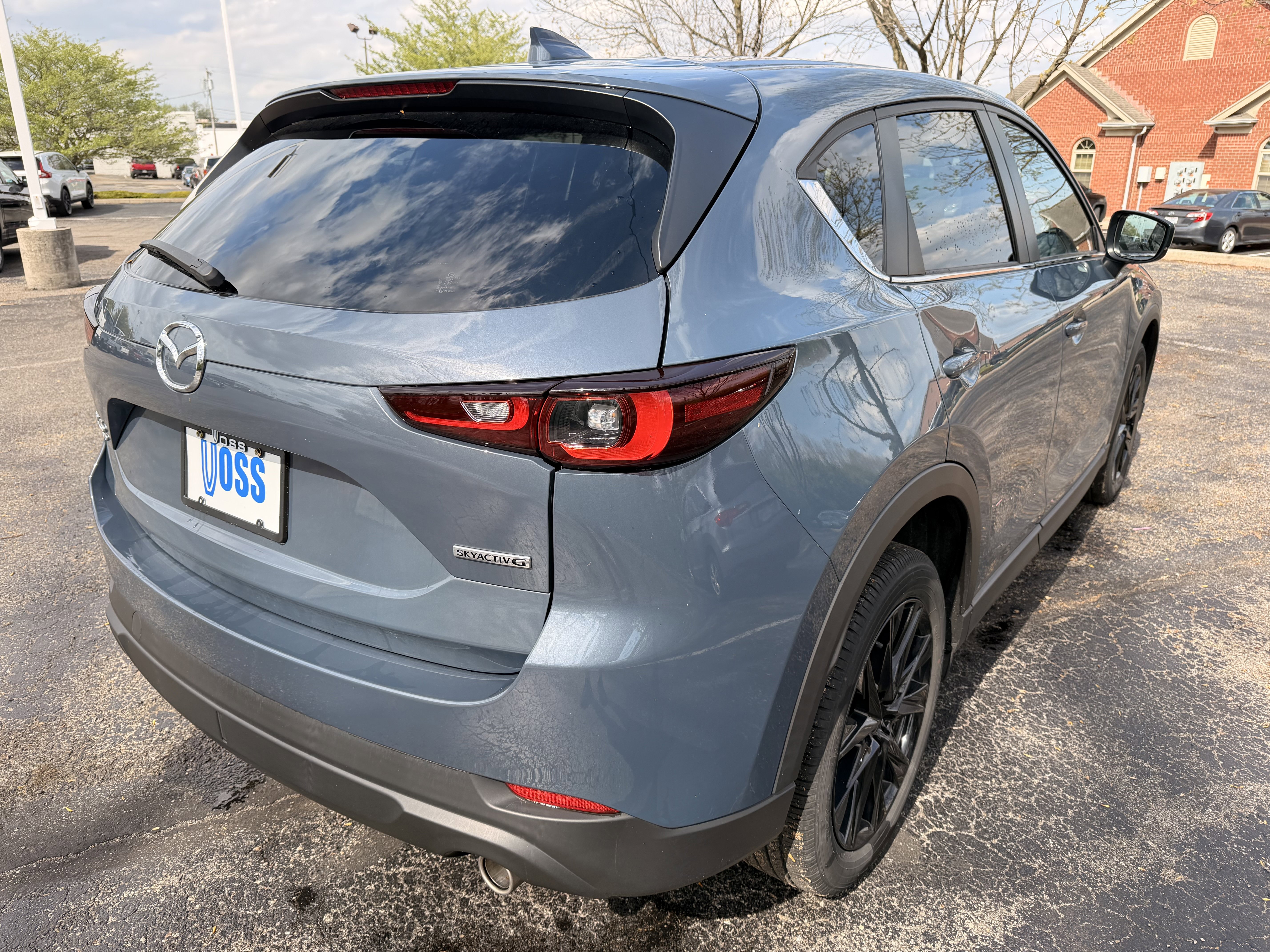 Used 2023 MAZDA CX-5 Carbon Edition image 3