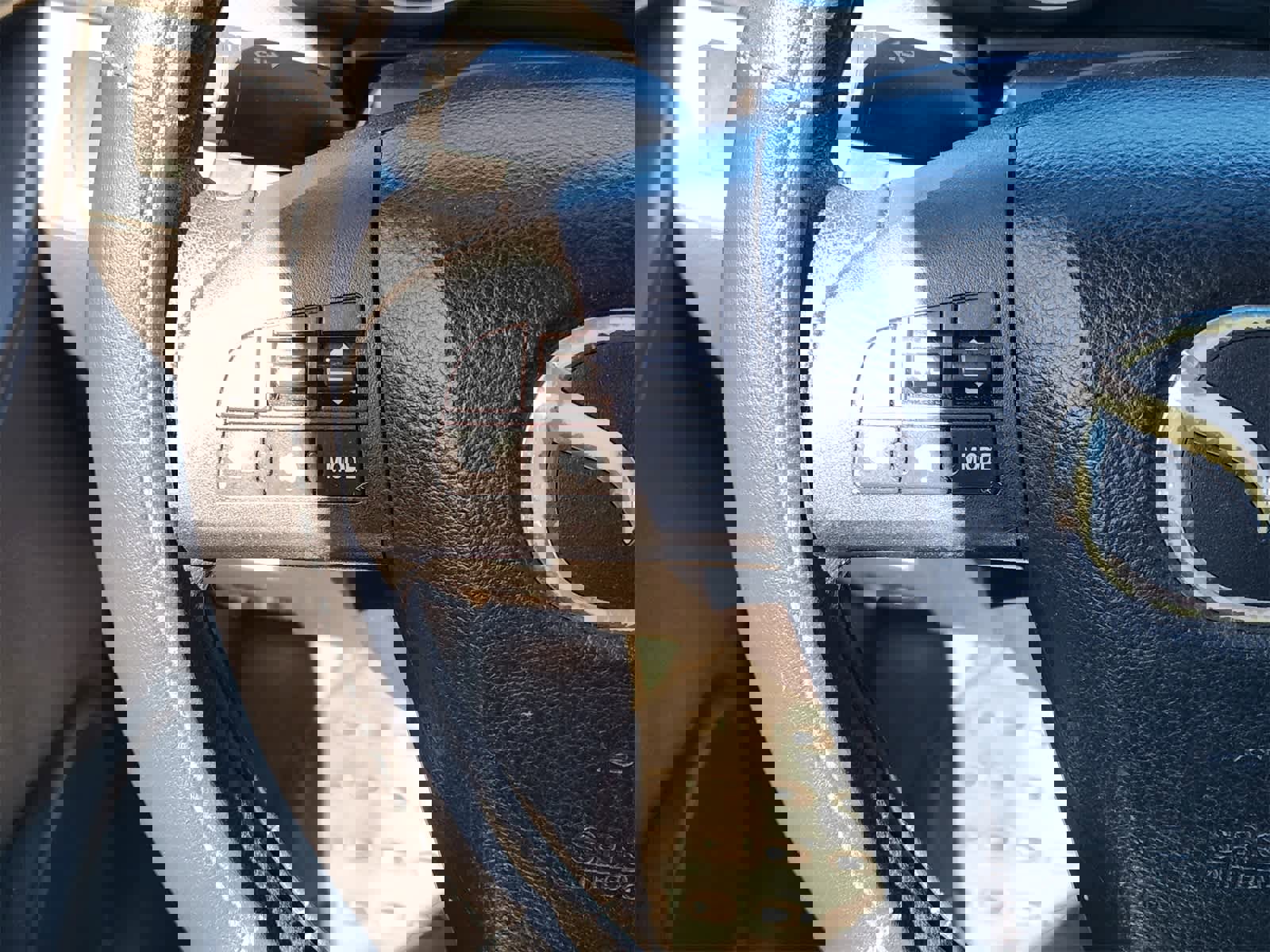 Used 2010 MAZDA MAZDA3 i Touring image 24