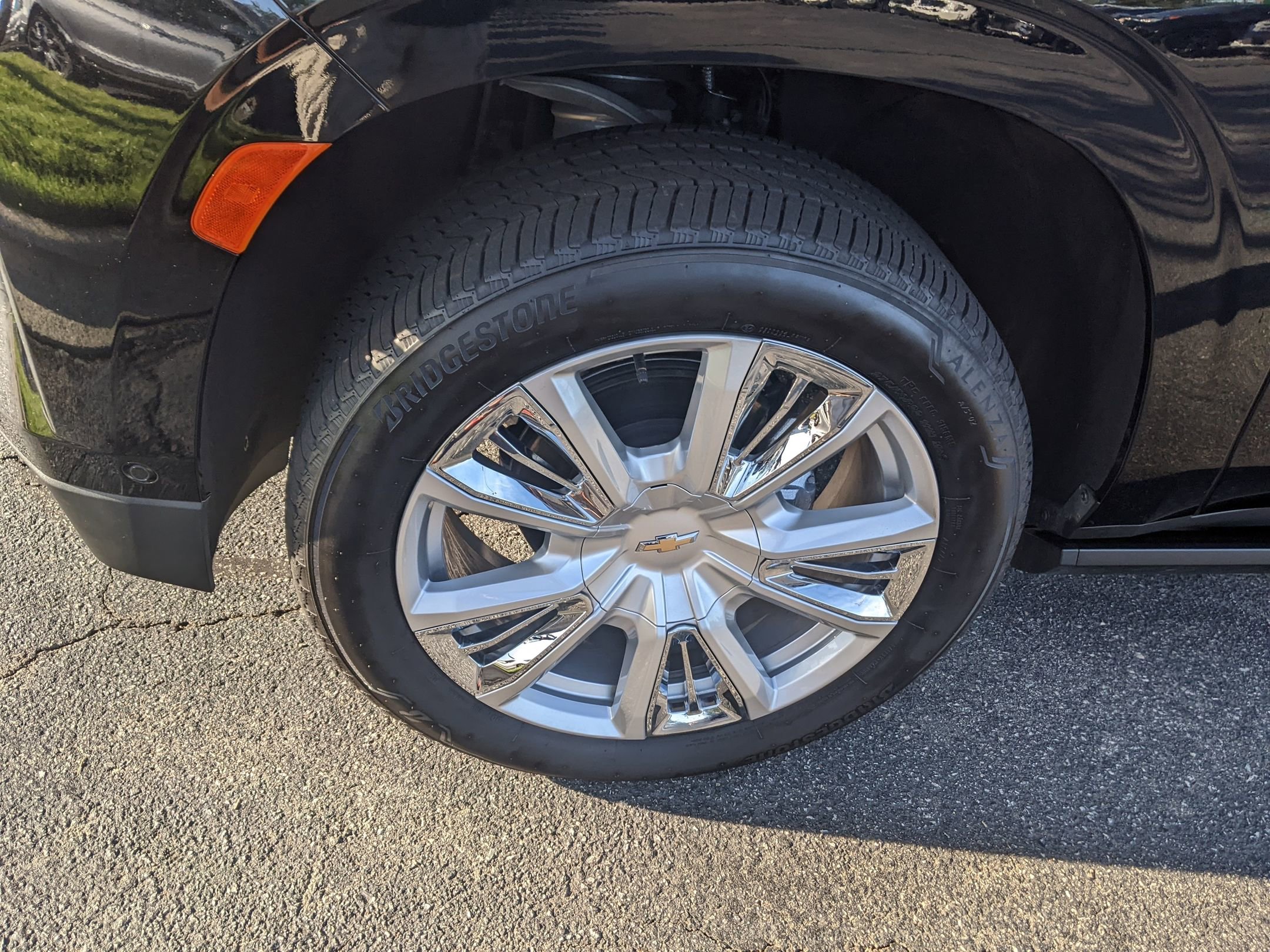 Certified 2024 Chevrolet Tahoe High Country w/ Advanced Technology Package image 12