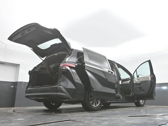 Used 2021 Toyota Sienna LE FWD image 54