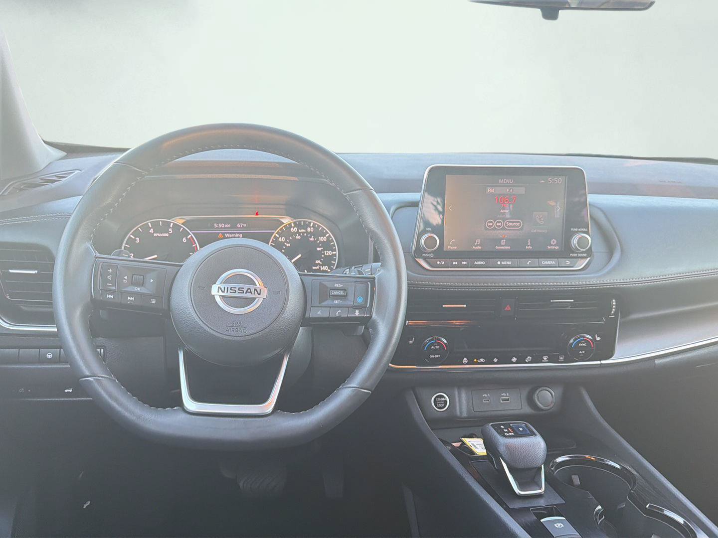 Used 2021 Nissan Rogue SV w/ Premium Package AWD/4WD image 13