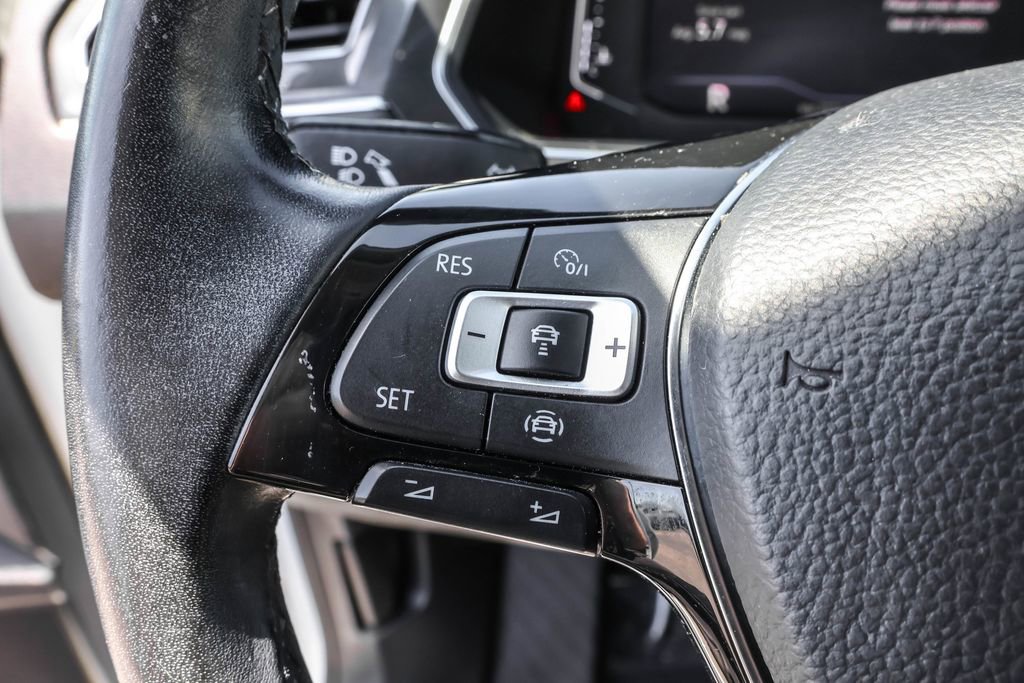 Used 2019 Volkswagen Tiguan SE FWD image 20