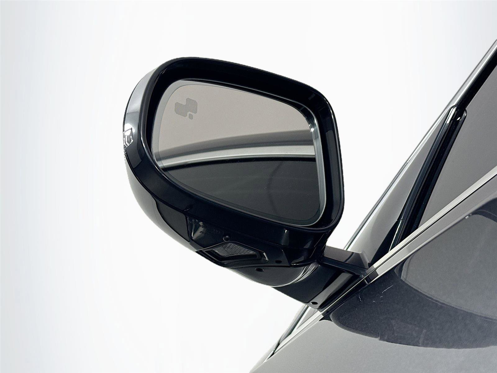 Used 2024 Jaguar XF R-Dynamic SE image 5