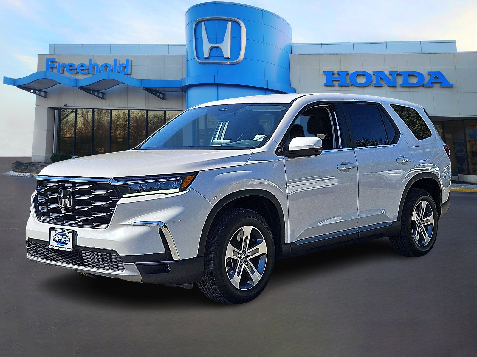 Used 2024 Honda Pilot EX-L image 3