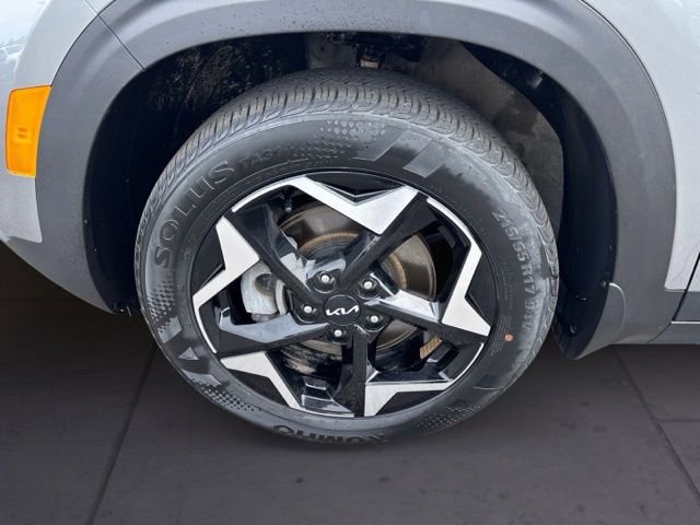 Certified 2024 Kia Seltos EX AWD/4WD image 9
