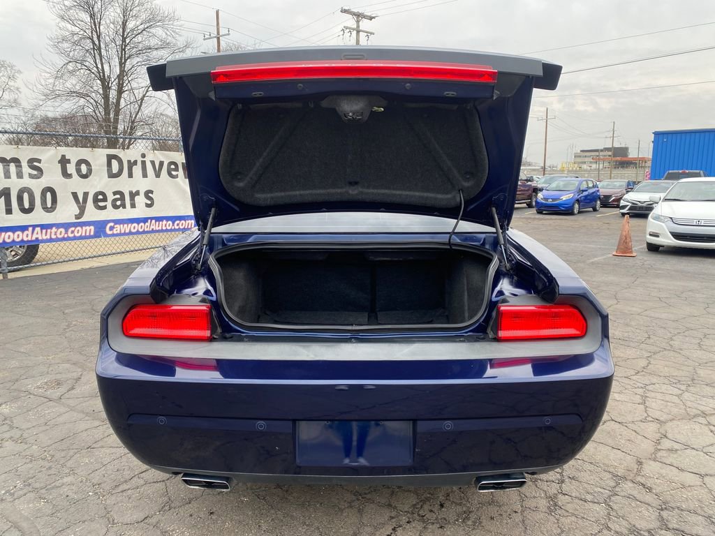 Used 2014 Dodge Challenger R/T image 4