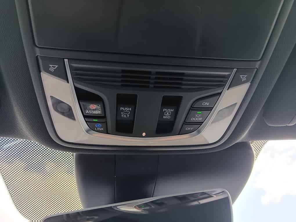 Certified 2025 Acura RDX SH-AWD image 28