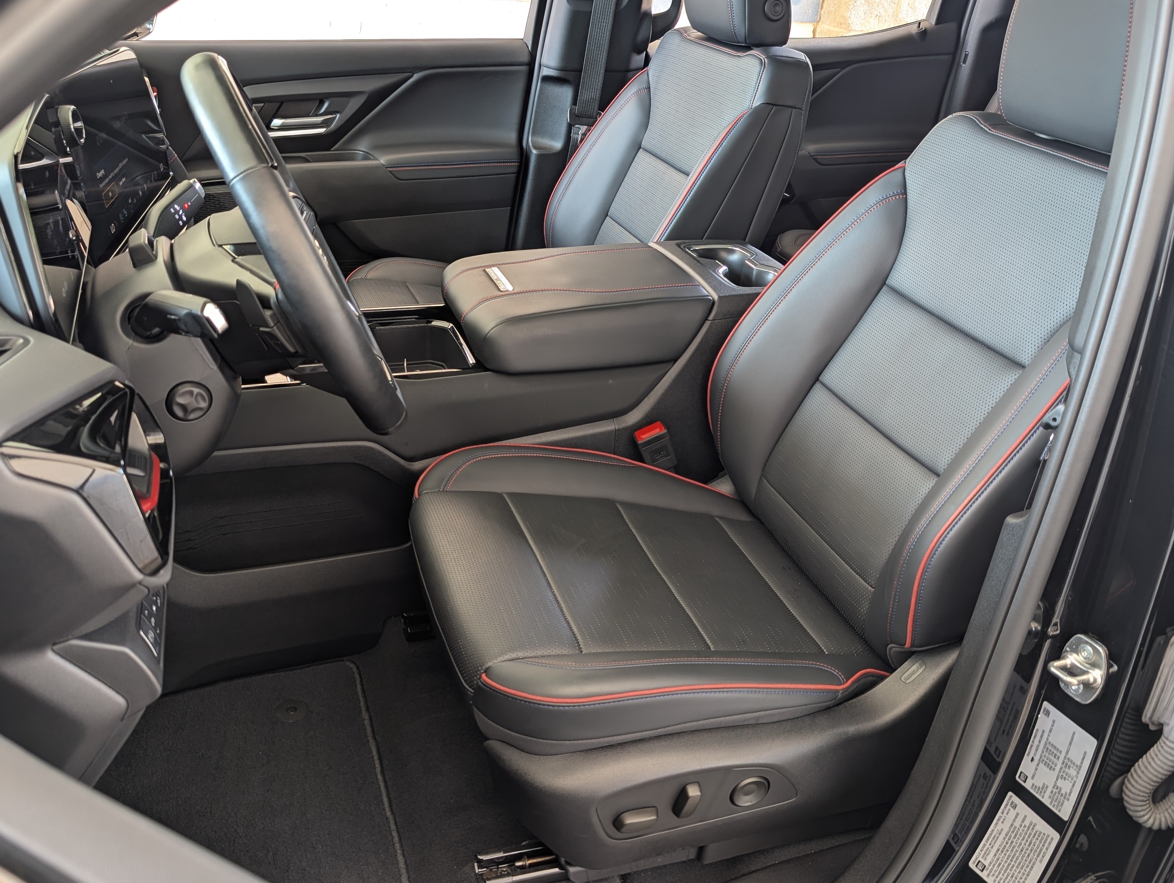 Used 2024 Chevrolet Silverado EV RST AWD/4WD image 17