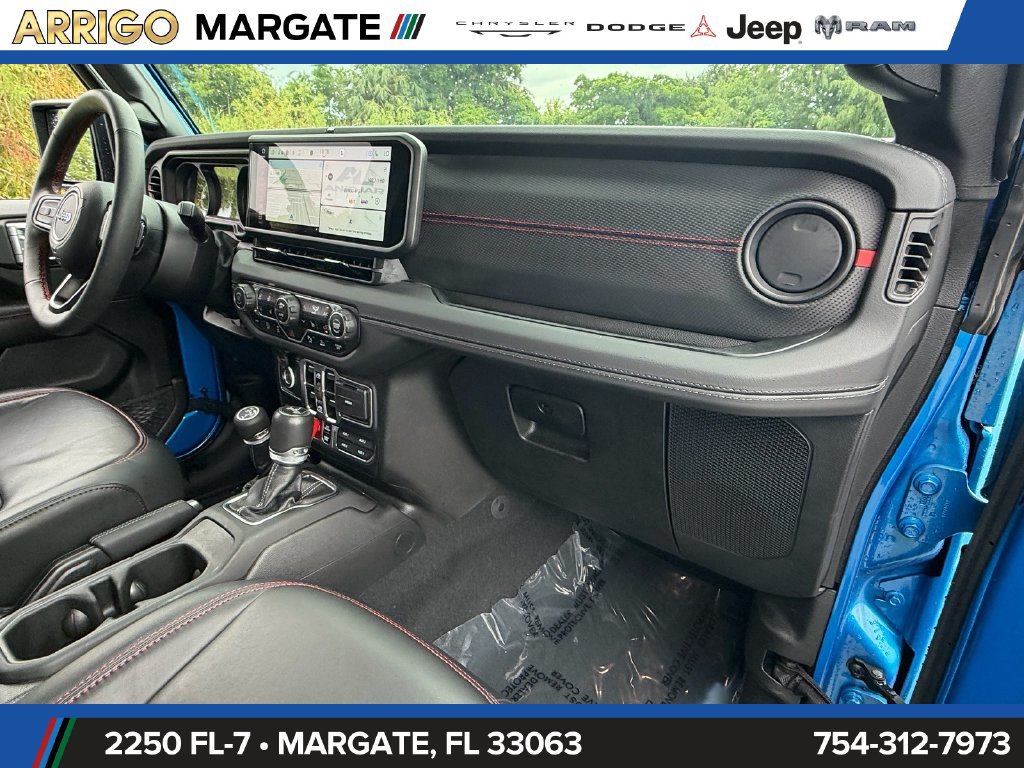 Certified 2024 Jeep Wrangler Unlimited Rubicon AWD/4WD image 18
