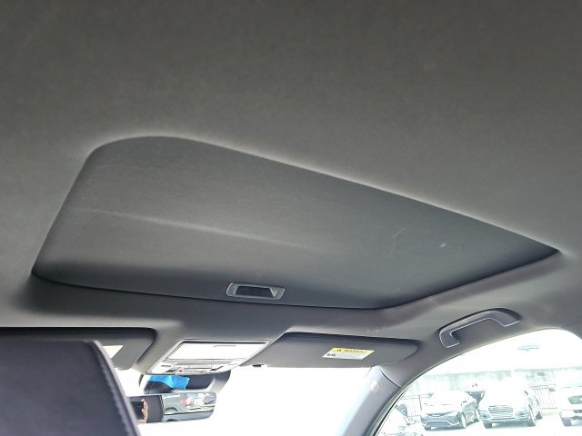 Used 2019 Acura MDX A-Spec image 18