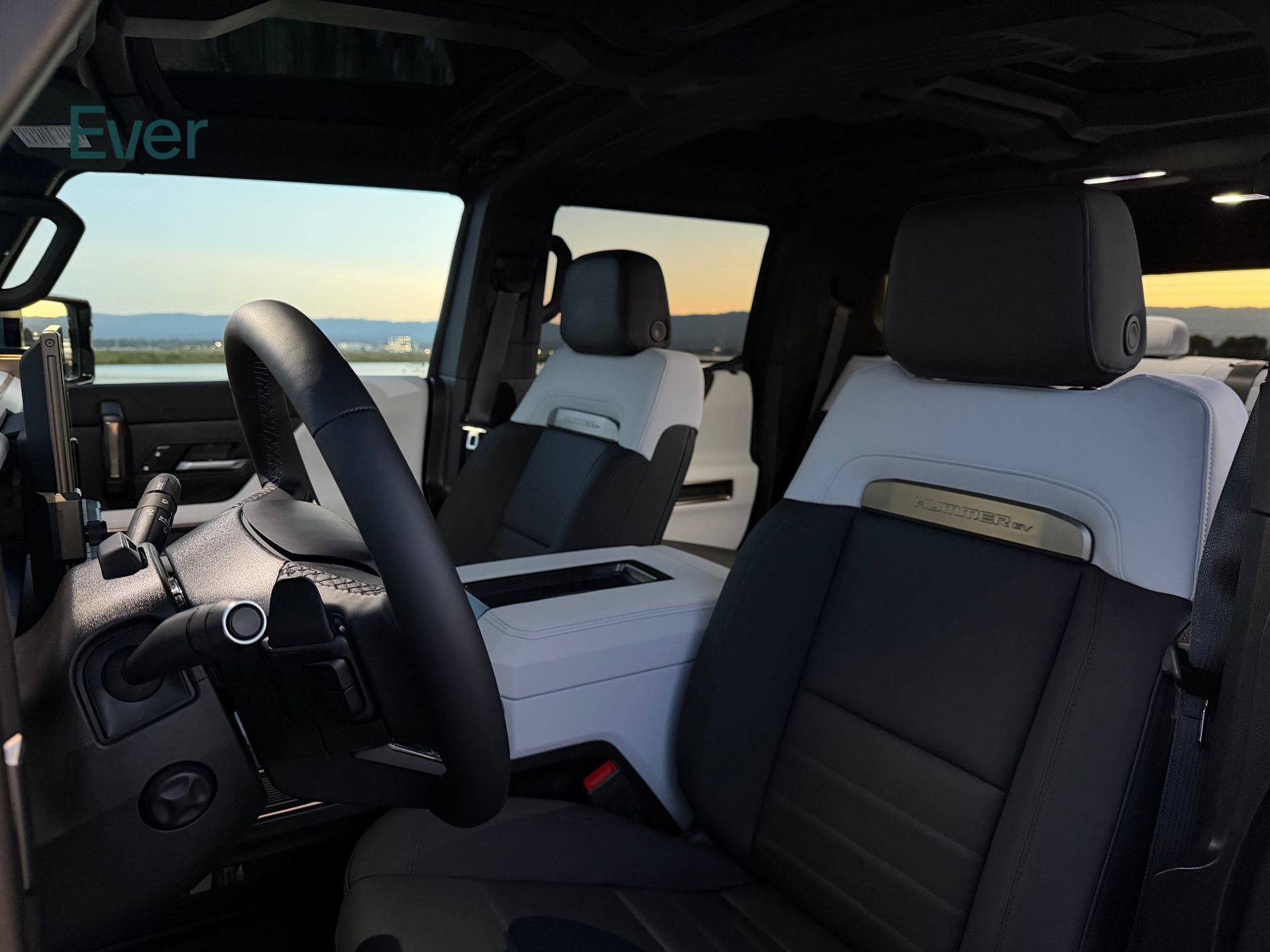 Used 2024 GMC Hummer EV 3X w/ Extreme Off-Road Package image 4