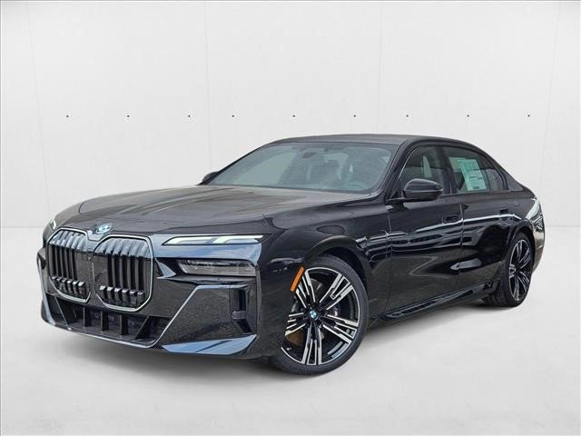 New 2025 BMW 750e xDrive