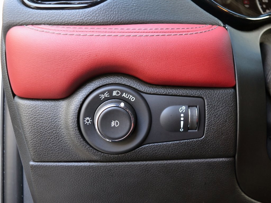 Used 2022 Dodge Durango R/T w/ Blacktop Package image 26