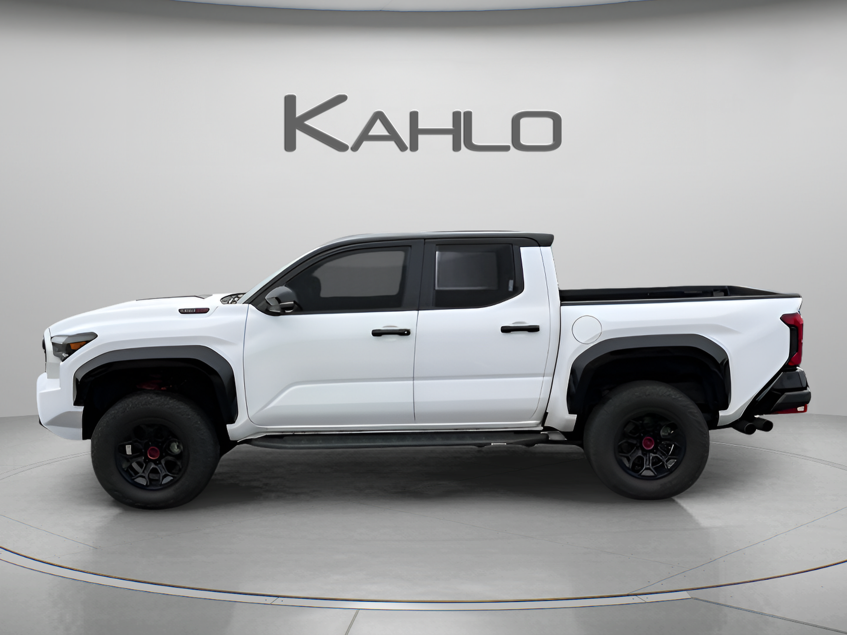 Used 2025 Toyota Tacoma TRD Pro AWD/4WD image 2