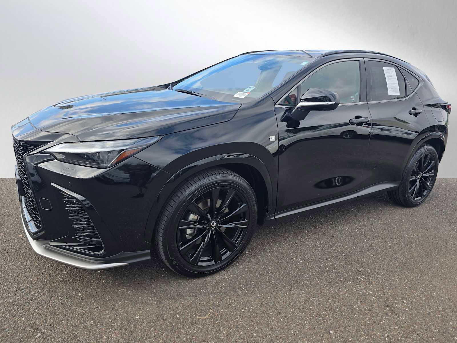 Used 2024 Lexus NX 450h+ F Sport image 3