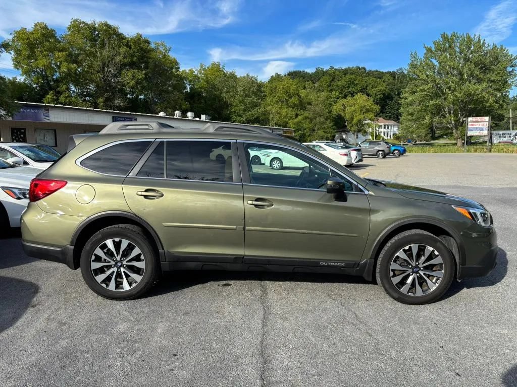 Used 2015 Subaru Outback 3.6R Limited AWD/4WD image 9