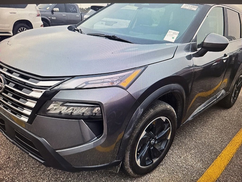 Used 2025 Nissan Rogue SV