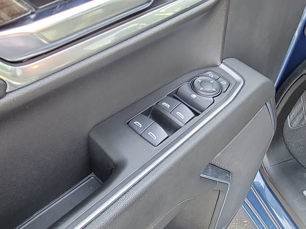 Used 2024 Chevrolet Silverado 1500 LT AWD/4WD image 22
