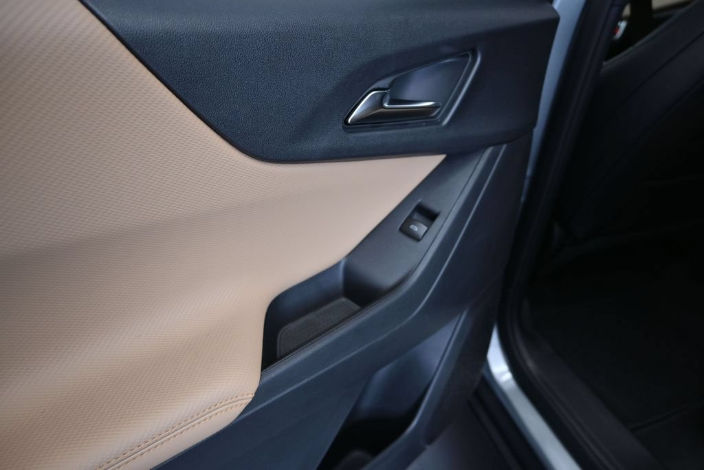 New 2026 Chevrolet Equinox ACTIV w/ Convenience Package III FWD image 15