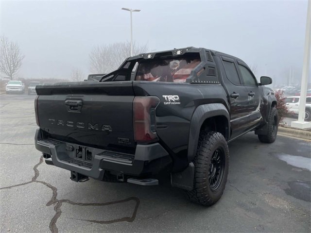 Used 2025 Toyota Tacoma TRD Off-Road image 4