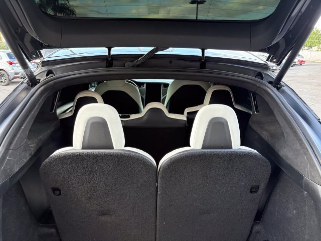 Used 2021 Tesla Model X Performance AWD/4WD image 5