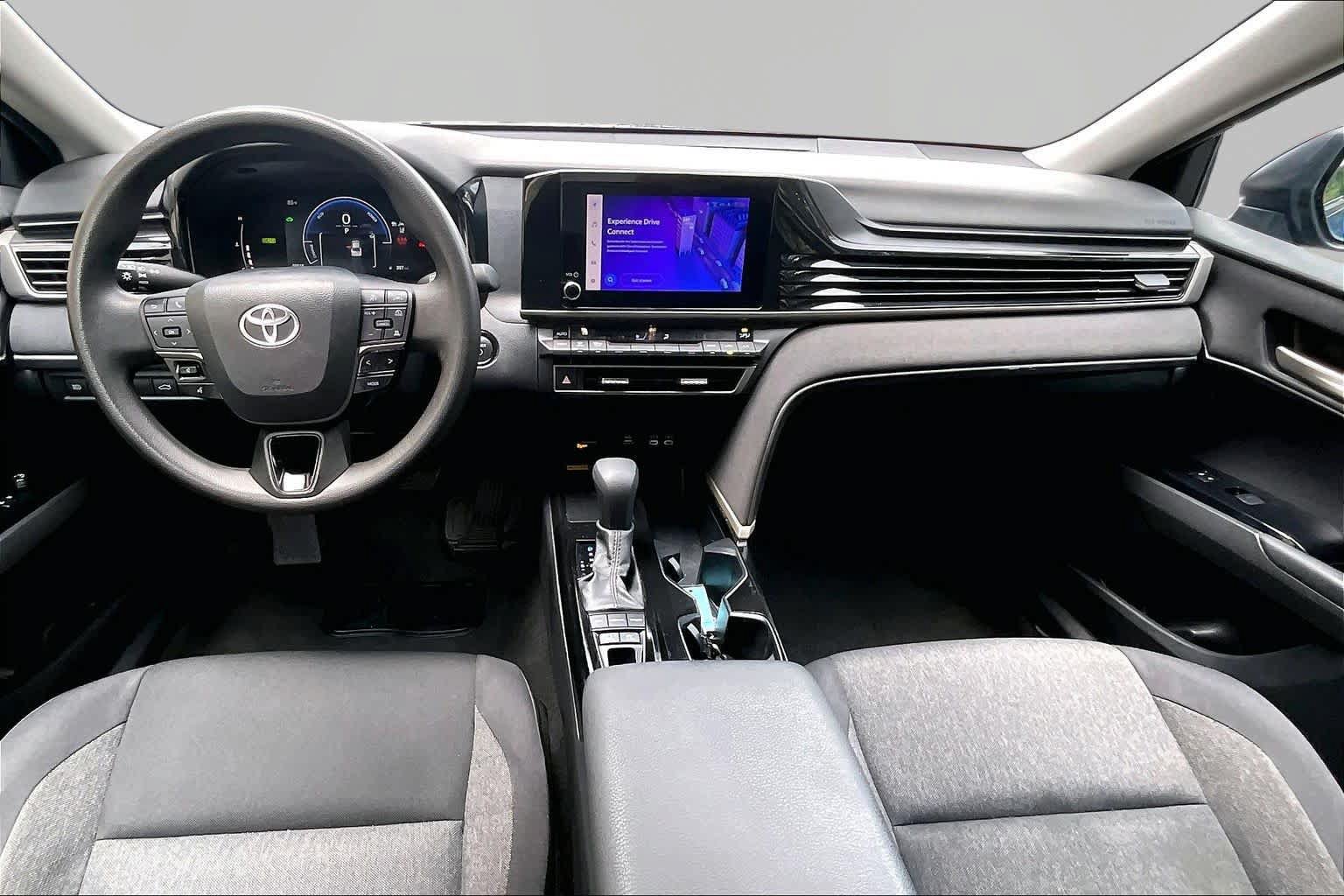 Used 2025 Toyota Camry LE FWD image 16