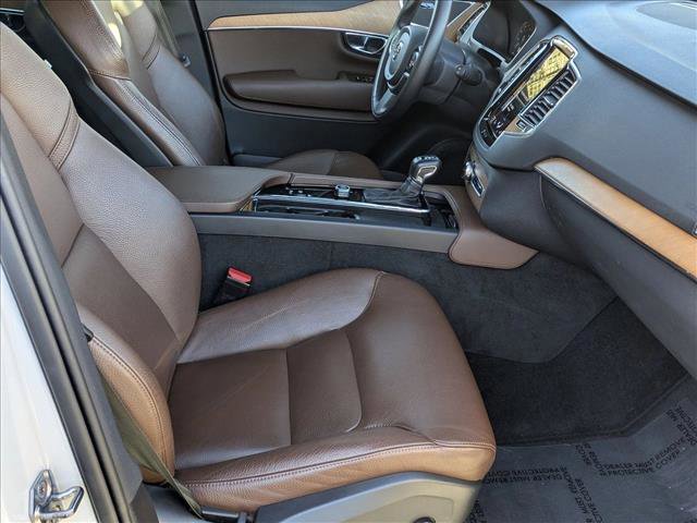 Used 2022 Volvo XC90 T6 Momentum w/ Advanced Package image 23