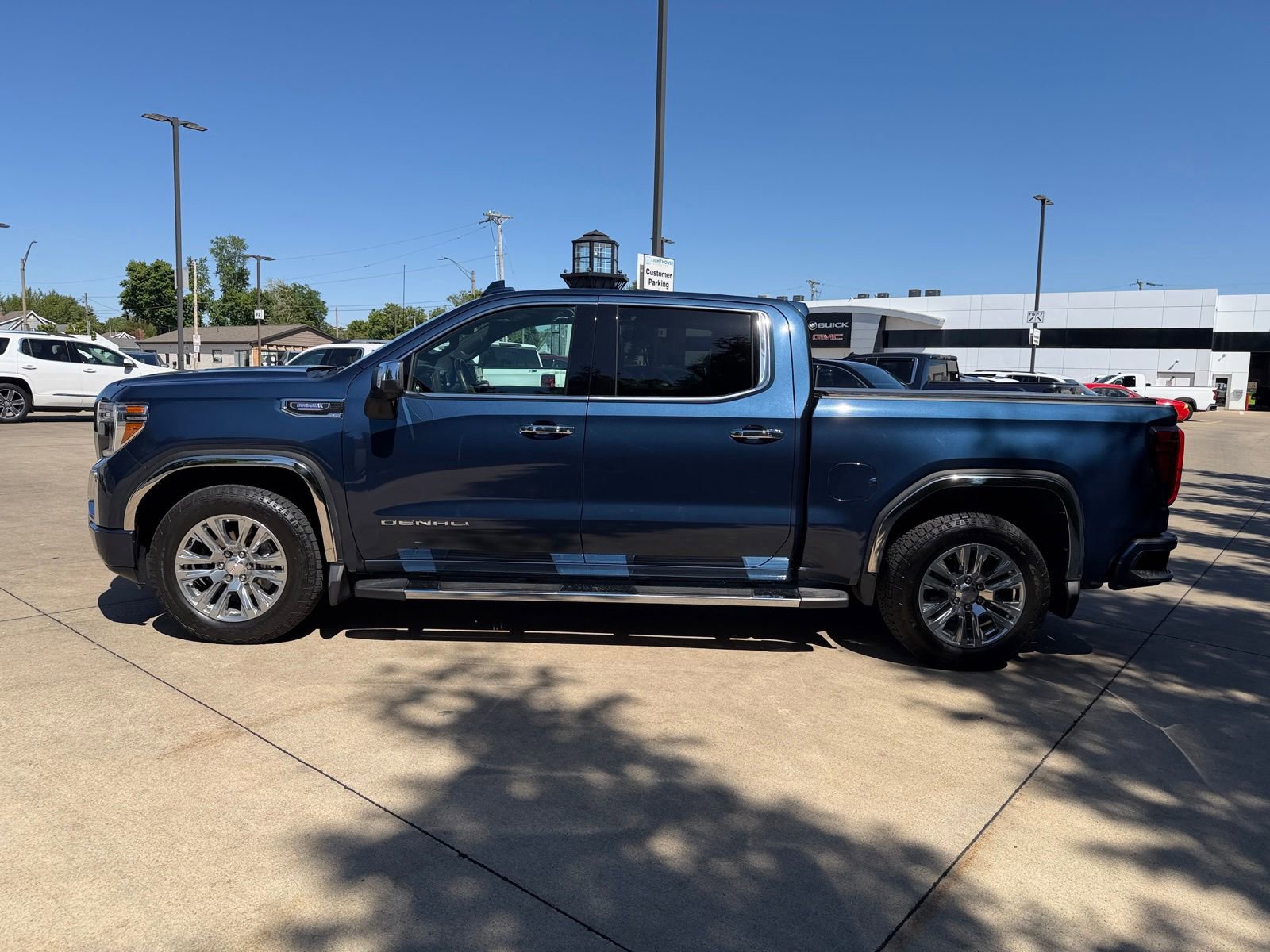 Used 2021 GMC Sierra 1500 Denali AWD/4WD image 8