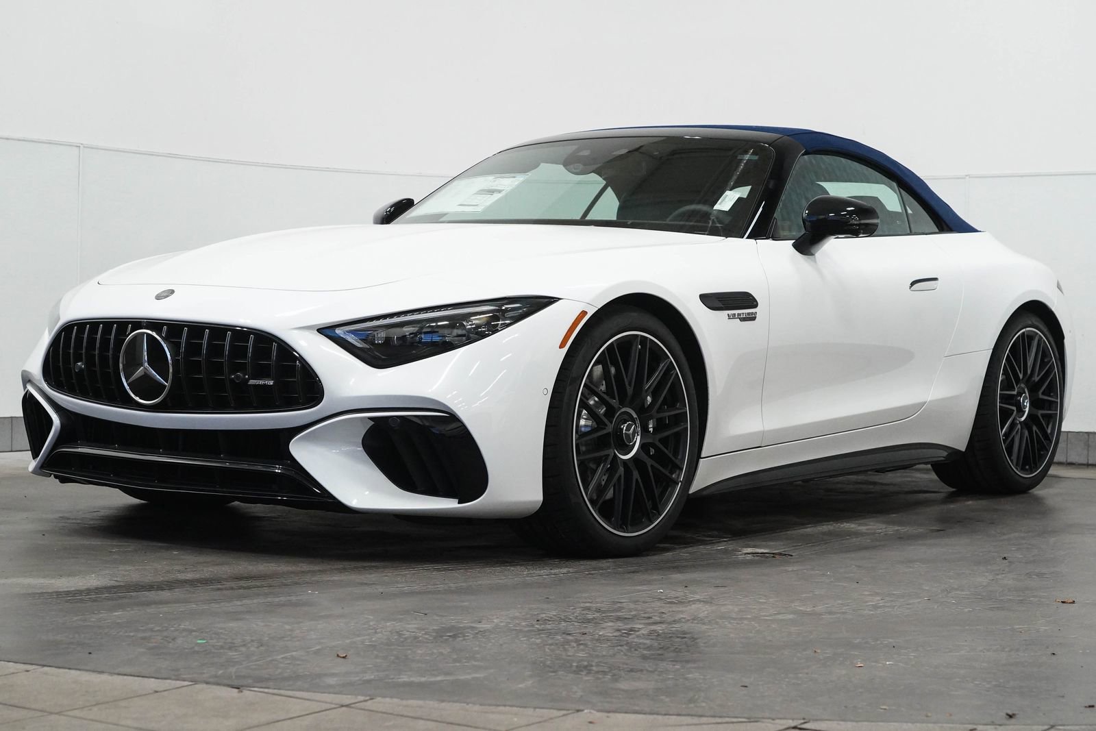 New 2026 Mercedes-Benz SL 63 AMG 4MATIC image 11