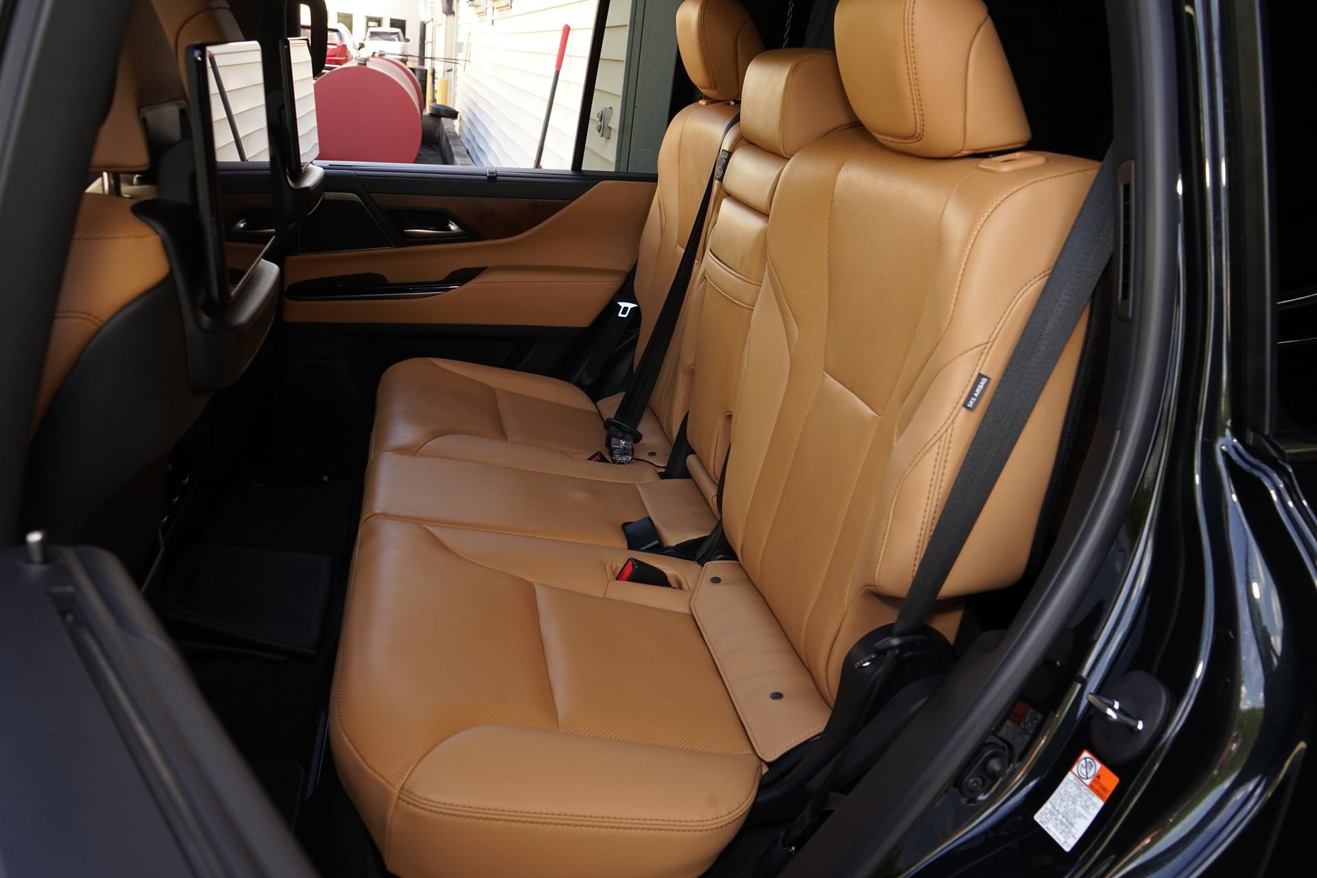 Used 2026 Lexus LX 600 4WD w/ Luxury Package image 24