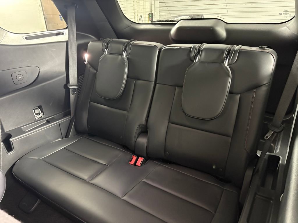 Certified 2025 Ford Explorer ST-Line w/ Premium Package image 31