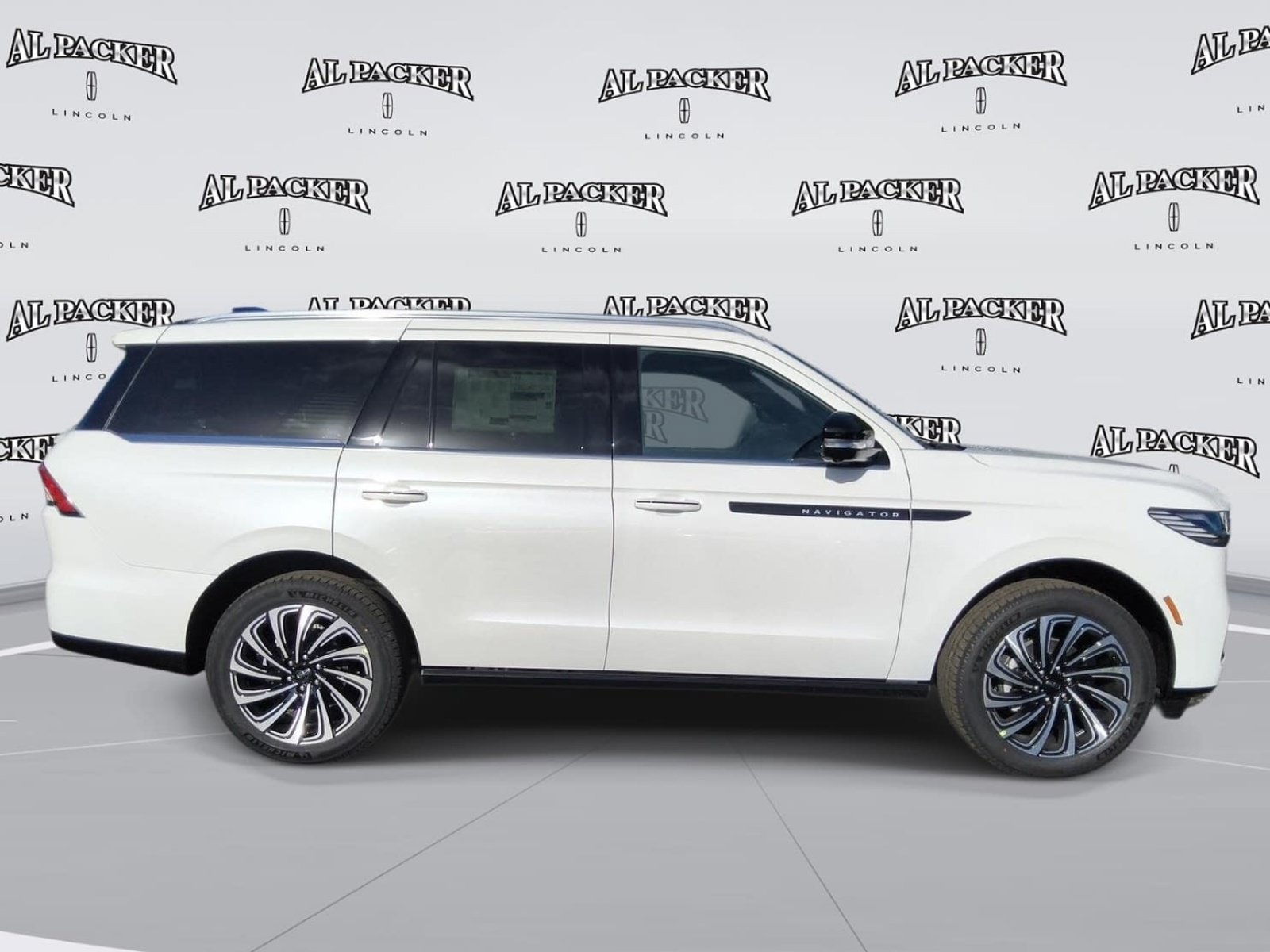 New 2027 Lincoln Navigator Black Label AWD/4WD image 6