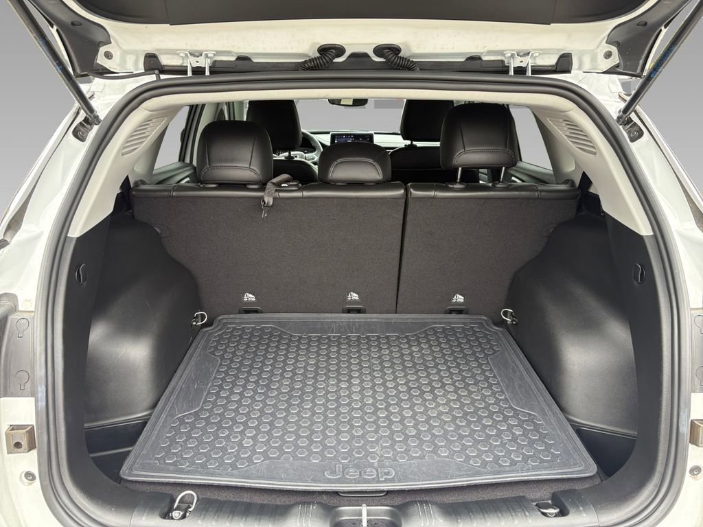 Used 2022 Jeep Compass Latitude image 21