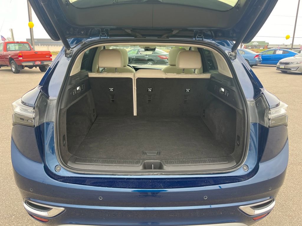 Used 2022 Buick Envision Avenir w/ Technology Package II image 31