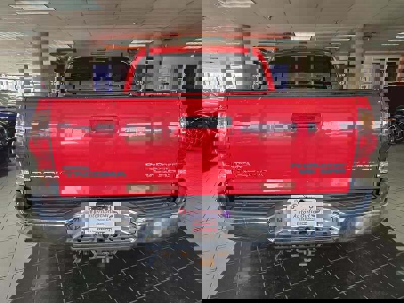 Used 2007 Toyota Tacoma PreRunner w/ SR5 Pkg #2 image 5